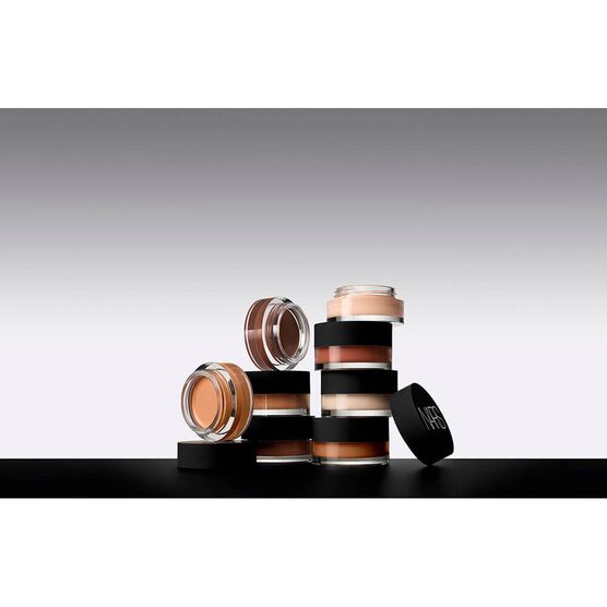 NARS       SOFT MATTE    CC   CUSTA